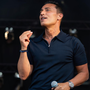 Mustafa Sandal的专辑Aşkına Destan
