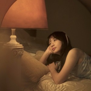 ดาวน์โหลดและฟังเพลง Malam Tak Berjudul พร้อมเนื้อเพลงจาก Monica Christiana