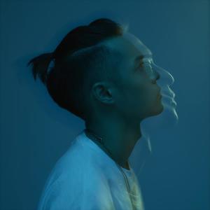 Listen to 帅到分手 song with lyrics from Nick (周汤豪)