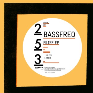 ดาวน์โหลดและฟังเพลง Mono พร้อมเนื้อเพลงจาก Bassfreq