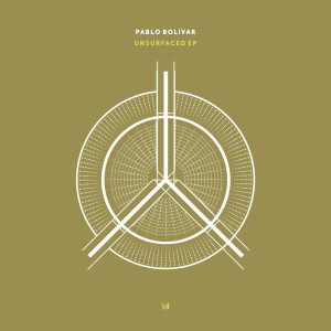 收聽Pablo Bolivar的Only by Firelight歌詞歌曲