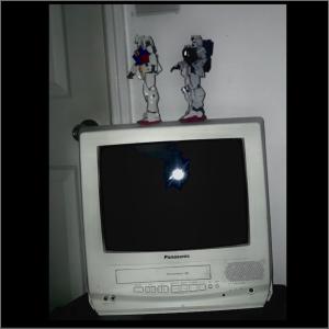 收听SORRYIHADTO的h4unt m3 (Explicit)歌词歌曲