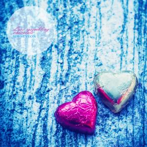 Album Love resembling chocolate from Shim Suyeon
