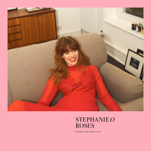 收聽Stephanie O的Roses歌詞歌曲