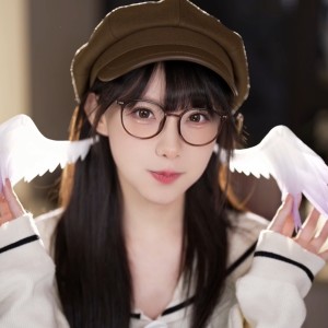 Dengarkan lagu 在银河中孤独摇摆 (cover: 知更鸟|HOYO-MiX|Chevy) (完整版) nyanyian 真栗 dengan lirik