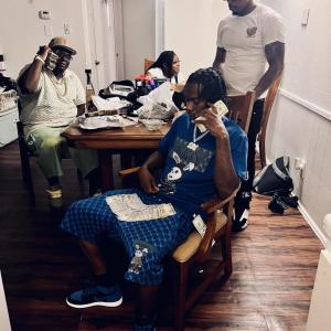 Sensei Clay的專輯Out Of Section 8 (Explicit)