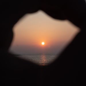 Listen to 闭上眼放轻松 song with lyrics from 邓皓月