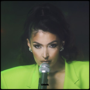 Dengarkan Anna (Acoustic Session) lagu dari Nora Istrefi dengan lirik