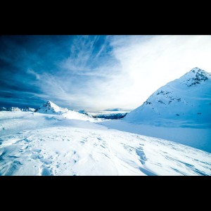 ดาวน์โหลดและฟังเพลง Heaven พร้อมเนื้อเพลงจาก Spa Music Relaxation