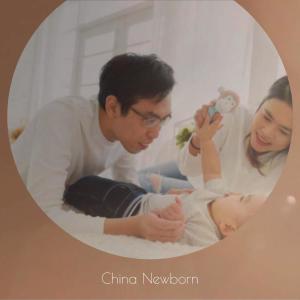 Dengarkan lagu Darkening Endearing nyanyian Anry Blal dengan lirik