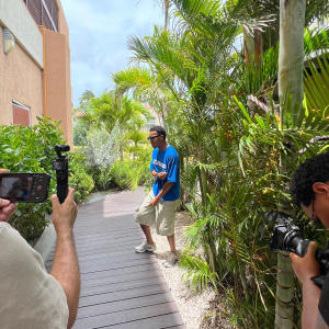 default playlist img