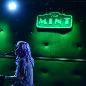 Sugar Crash 歌詞mp3 線上收聽及免費下載