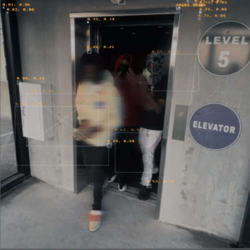 Creep thru the bck (Explicit)