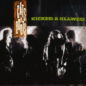Dengarkan Whip It Out lagu dari Cats In Boots dengan lirik