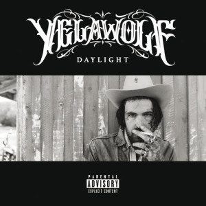 ดาวน์โหลดและฟังเพลง Daylight พร้อมเนื้อเพลงจาก Yelawolf