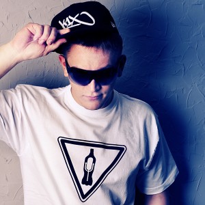 收聽Витя Матанга的От заката до рассвета (Explicit)歌詞歌曲