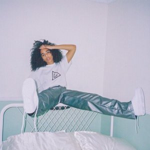 Dengarkan lagu Slip nyanyian Ama dengan lirik