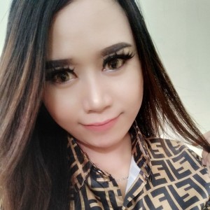 Dengarkan lagu Ikrar Cinta nyanyian Watty Zestock dengan lirik