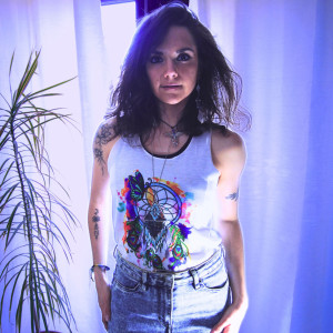 Listen to Break Free song with lyrics from Tischa Kent