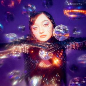 ดาวน์โหลดและฟังเพลง sad disco พร้อมเนื้อเพลงจาก mxmtoon