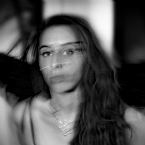 ดาวน์โหลดและฟังเพลง játszma (Explicit) พร้อมเนื้อเพลงจาก SZARVAS