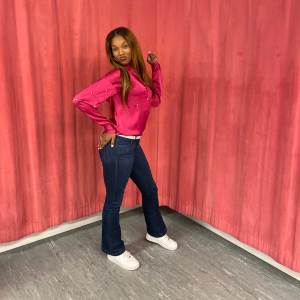 ดาวน์โหลดและฟังเพลง Bliss (Explicit) พร้อมเนื้อเพลงจาก LittleDe$$y