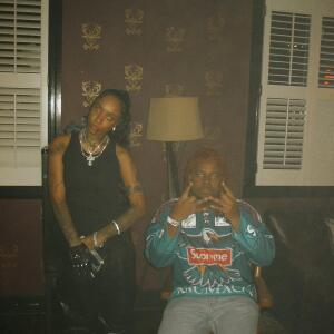 default playlist img