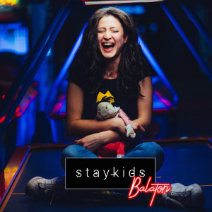 收听staykids的Balaton (A Fánál Várlak)歌词歌曲