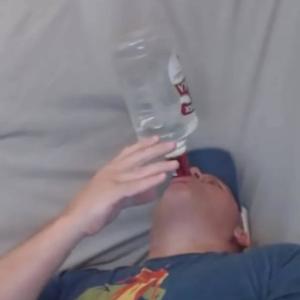 ดาวน์โหลดและฟังเพลง shoenice (feat. ORV) (Explicit) พร้อมเนื้อเพลงจาก Leganza Music