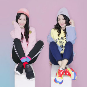 Listen to Xi Yin Li song with lyrics from A2A