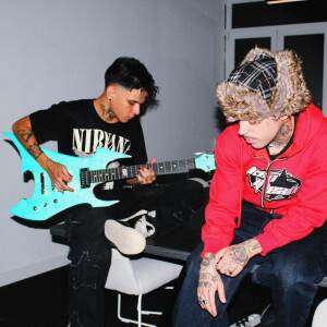 default playlist img