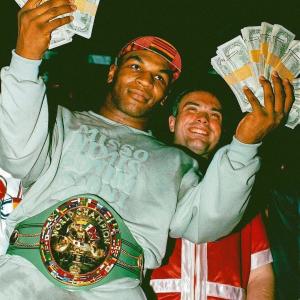 ดาวน์โหลดและฟังเพลง Ranks (Explicit) พร้อมเนื้อเพลงจาก g4lato