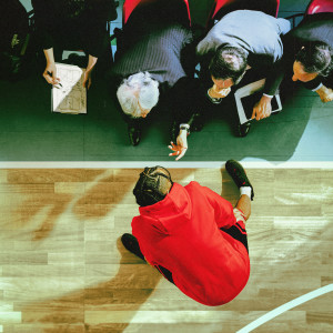 ดาวน์โหลดและฟังเพลง Ultimo tiro (feat. NIO) พร้อมเนื้อเพลงจาก Johnny Marsiglia