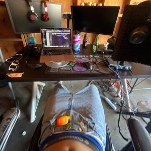 收聽Vrtie的Nascar (feat. Dimes) (Explicit)歌詞歌曲