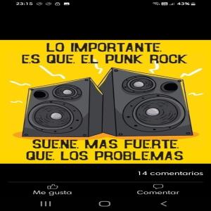 Listen to El Punk Rock suena más fuerte que los problemas song with lyrics from Garrafa Social