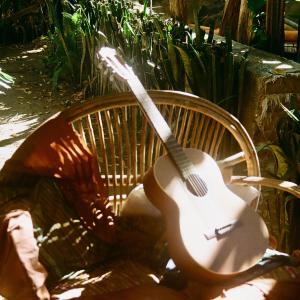 收聽Panpsyche的All The Time (feat. Alle The Dreamer, ELLES & Seq.)歌詞歌曲