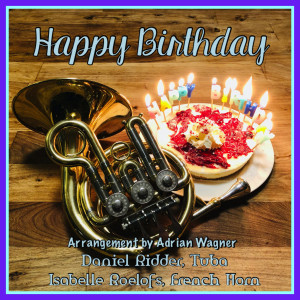 Dengarkan lagu Happy Birthday Brahms nyanyian Daniel Ridder dengan lirik