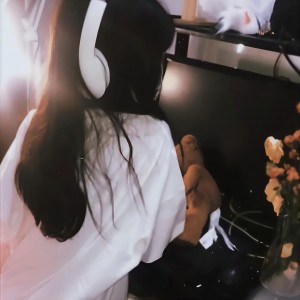 收聽小楓楓的愛就愛了歌詞歌曲