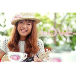 ดาวน์โหลดและฟังเพลง ฝันกับเธอ พร้อมเนื้อเพลงจาก ดรีม