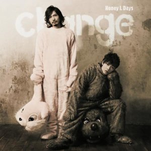 Dengarkan HEART OF GOLD lagu dari Honey L Days dengan lirik