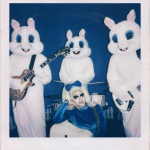 อัลบัม White Rabbit (feat. Michelle Branch) ศิลปิน Trixie Mattel