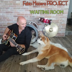 ดาวน์โหลดและฟังเพลง Waiting room พร้อมเนื้อเพลงจาก Fabio Macera