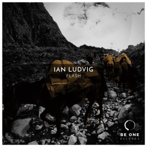 Album Flash oleh Ian Ludvig