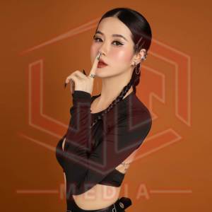 收聽LQ MEDIA的Hồng Trần Tình Ca (Nhạc Không Lời Hay)歌詞歌曲