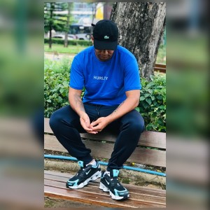 mc iury 17的專輯Vou Sarra Nessa Bebeu (Explicit)