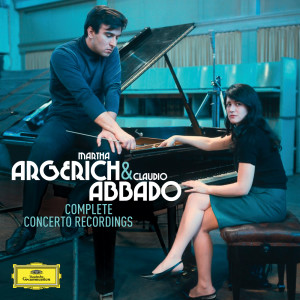 ดาวน์โหลดและฟังเพลง Liszt: Piano Concerto No. 1 in E-Flat Major, S. 124 - II. Quasi adagio - Allegretto vivace - Allegro animato พร้อมเนื้อเพลงจาก Martha Argerich & Alexandre Rabinovitch