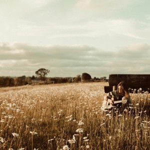 ดาวน์โหลดและฟังเพลง Down in the Valley พร้อมเนื้อเพลงจาก Raylee Bradfield