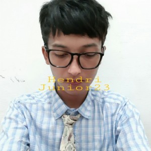 ดาวน์โหลดและฟังเพลง Cake พร้อมเนื้อเพลงจาก Hendri Junior23