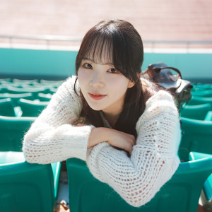 Listen to 4월의 수채화 (Watercolor in April) (Inst.) song with lyrics from 조소현