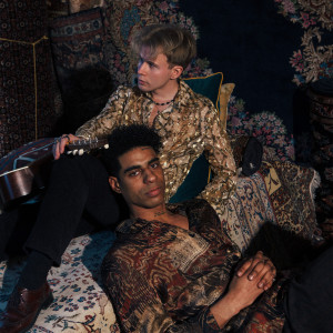 收聽Gus Polden的Du歌詞歌曲